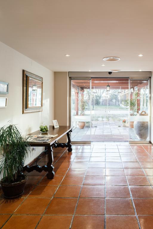Parador De Manzanares Exterior photo